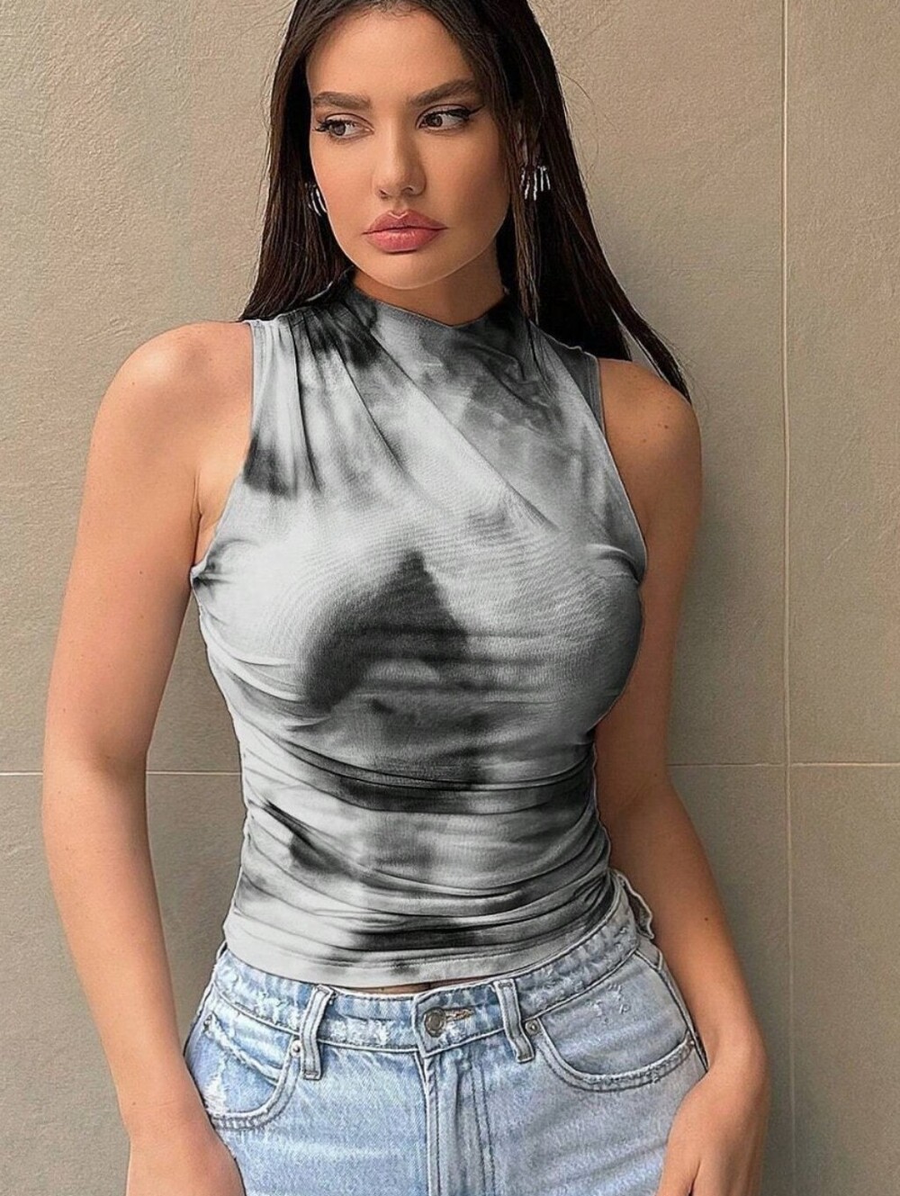 Ruby Mock Neck Tank - Gray